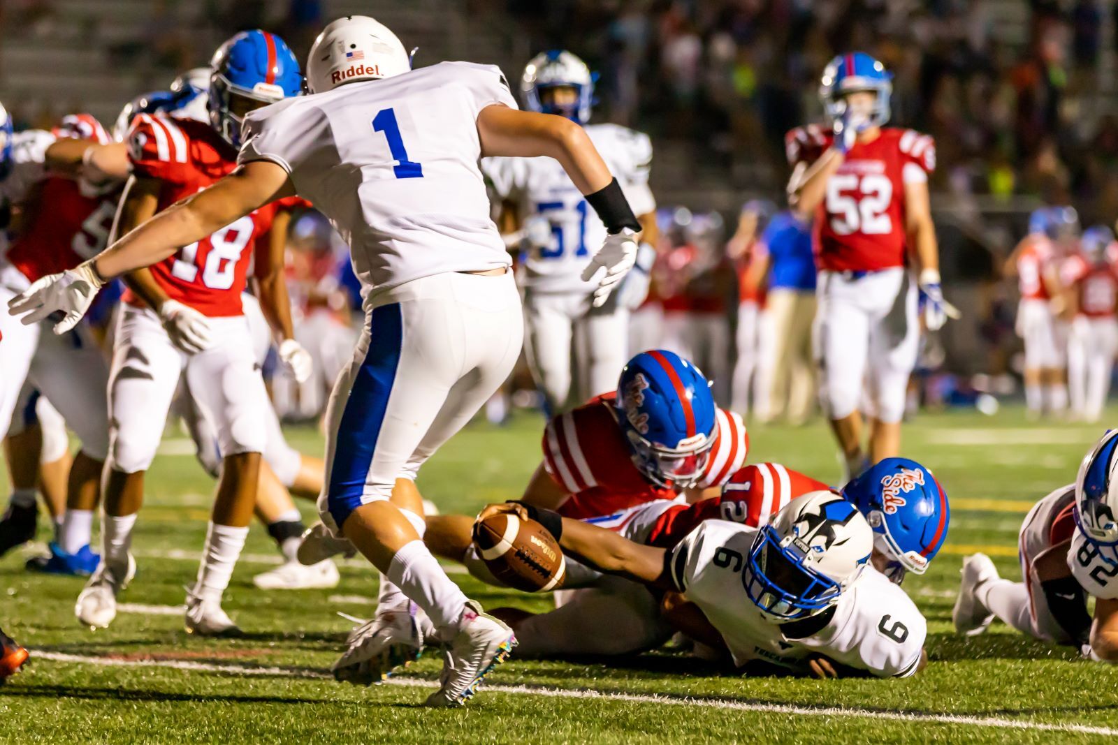 TUS v RIV football_16.jpg